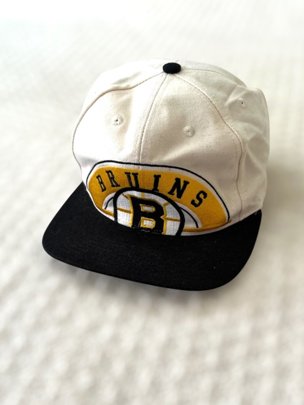 Vintage Boston Bruins snapback hat from Apex One.